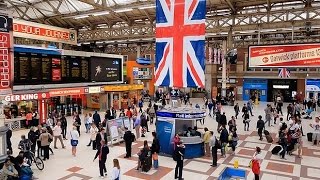 A Walk Through The London Victoria Station London England [upl. by Adama]